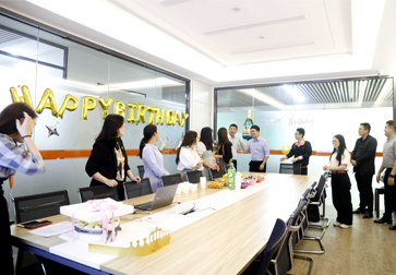 四月生日會，與你共享歡樂時光